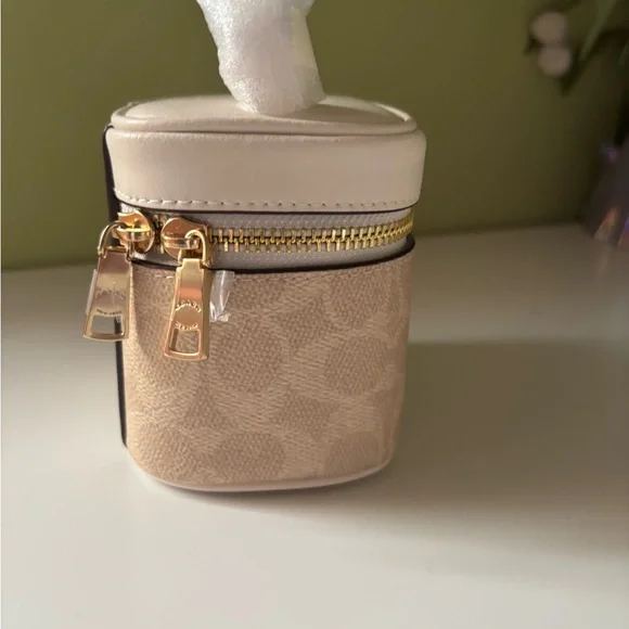 Coach Mini Bag in Cream and Tan - Picture 2 of 5